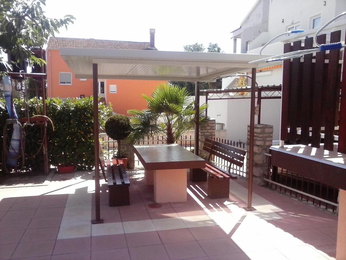 Apartamento Apartman Sole Karigador Exterior foto