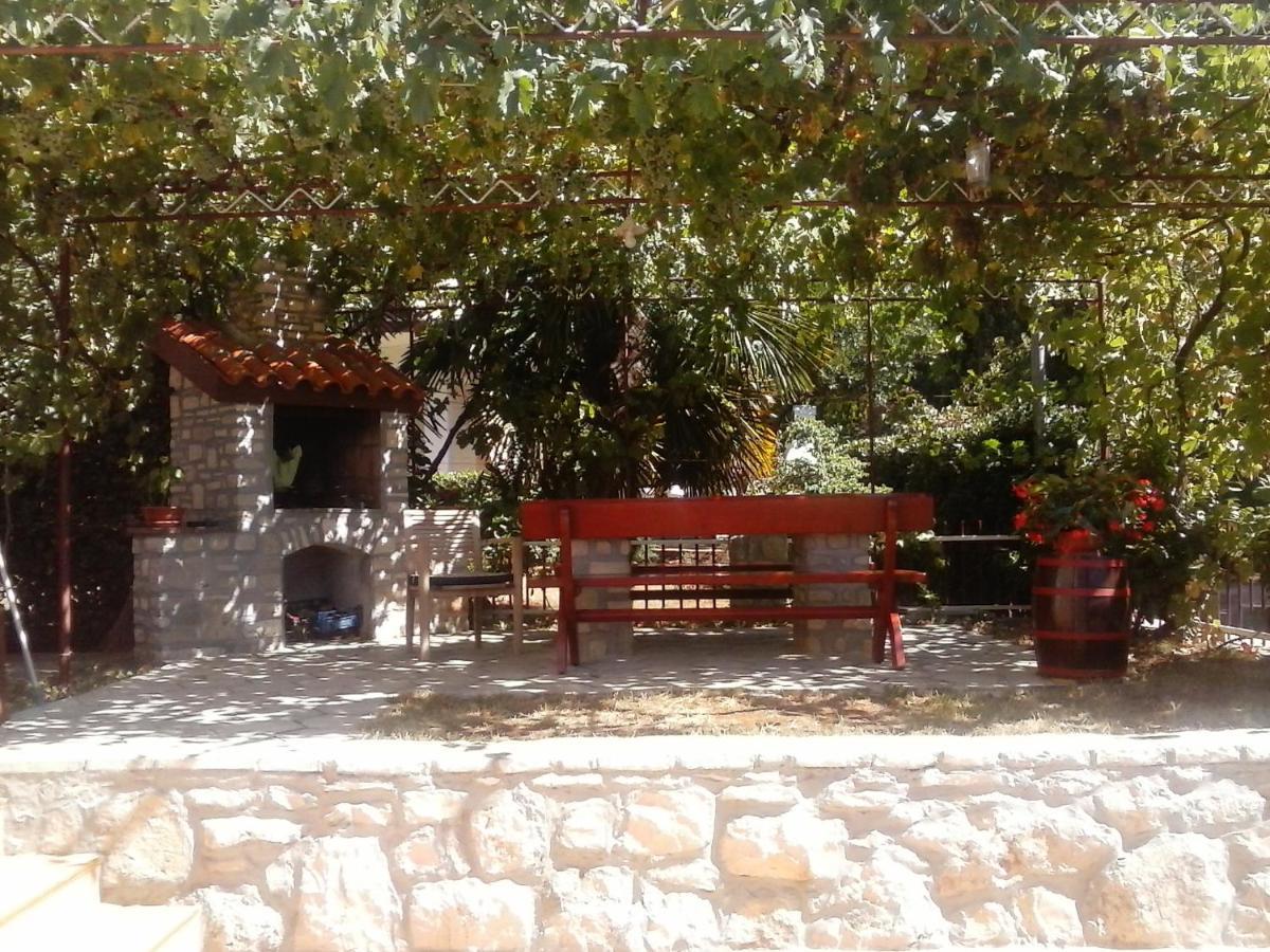Apartamento Apartman Sole Karigador Exterior foto