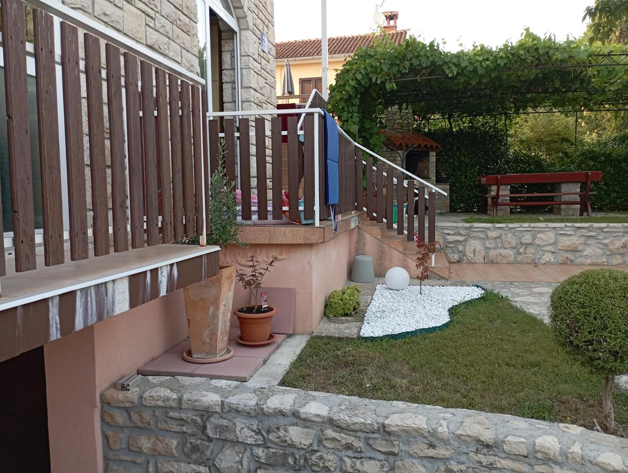 Apartamento Apartman Sole Karigador Exterior foto