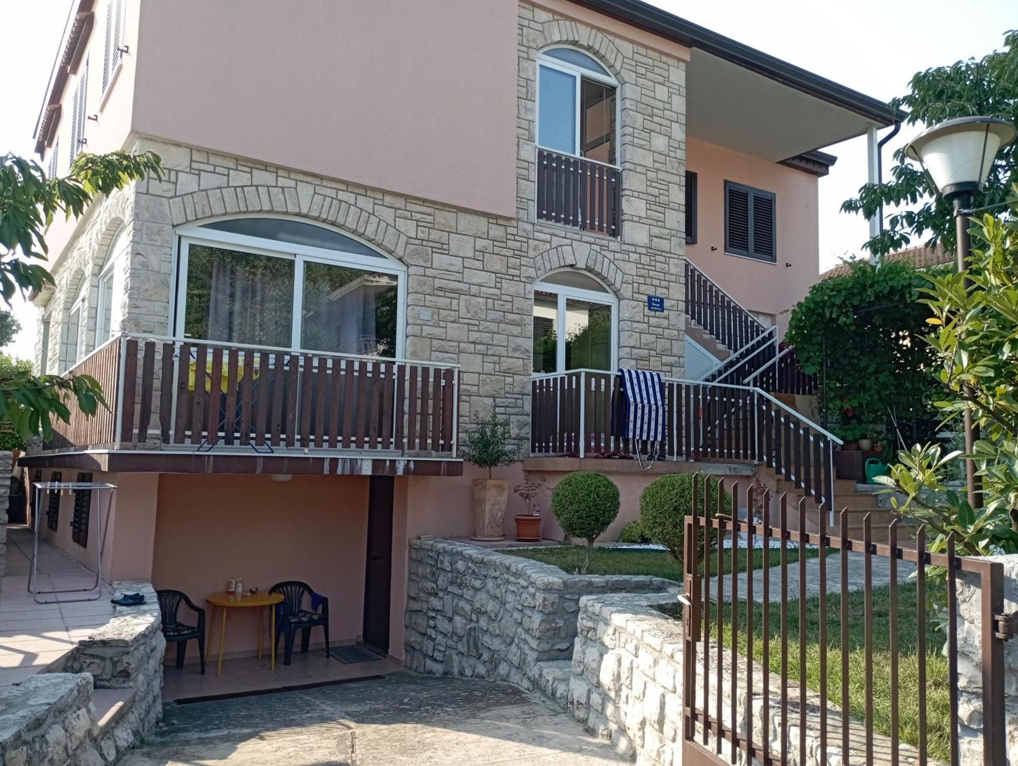 Apartamento Apartman Sole Karigador Exterior foto